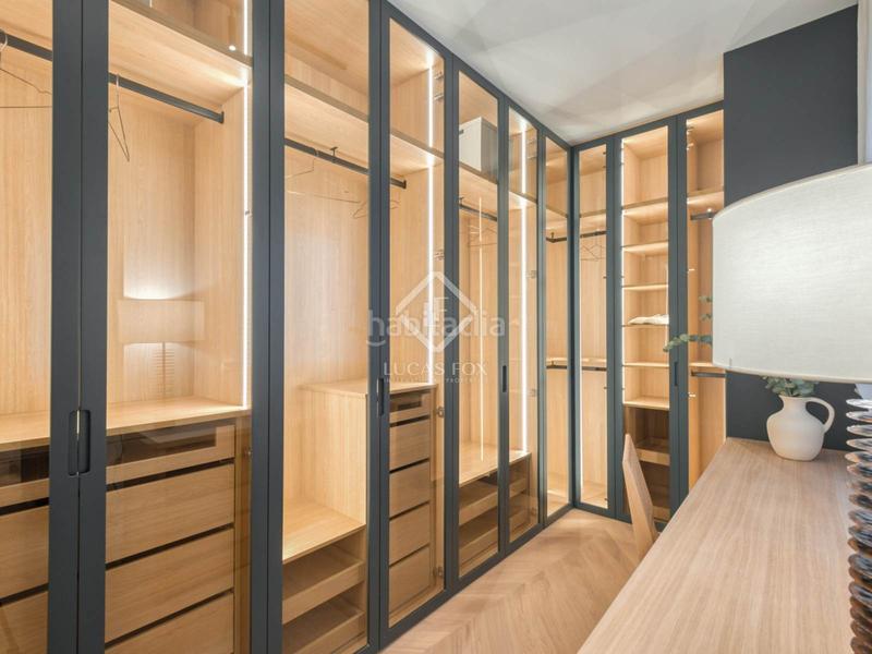Foto 7788f5ea-9de8-4642-a86f-a92090345d93. Piso  reformado con 3 dormitorio y 4 baños en venta en un edificio clásico en el barrio de justicia, en Madrid
