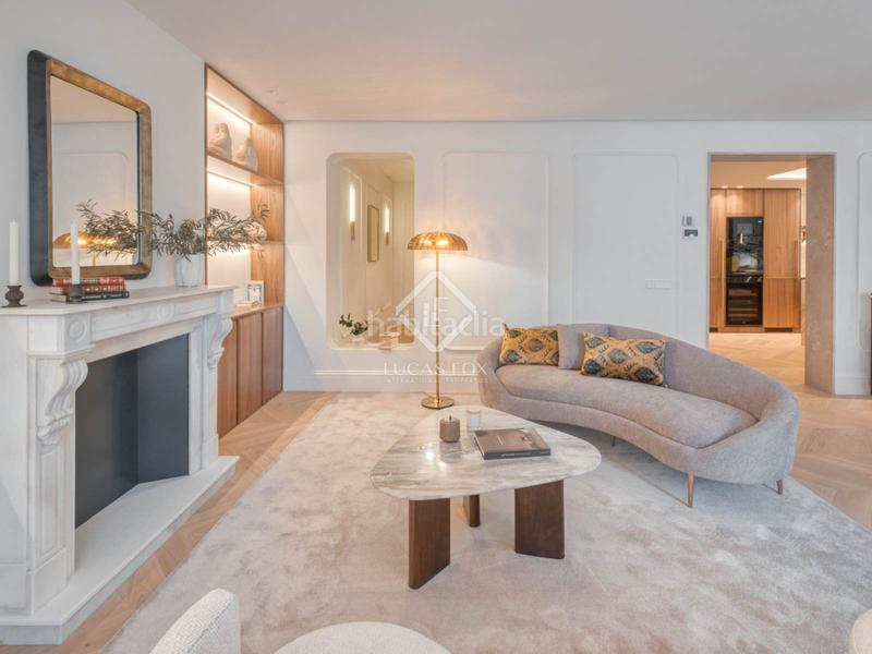 Foto 7b9d47f3-f30e-4a47-a0ee-be2434ddb36e. Piso  reformado con 3 dormitorio y 4 baños en venta en un edificio clásico en el barrio de justicia, en Madrid