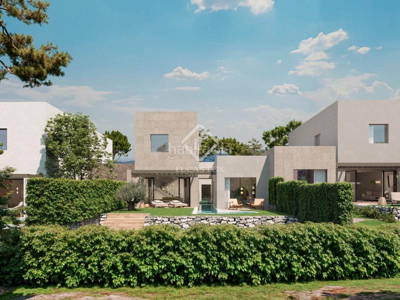 Foto e228482e-ef1f-4cd7-8855-d4b4bfd4f718. Chalet excelente villa de obra nueva de 4 dormitorios en venta en Torrelodones
