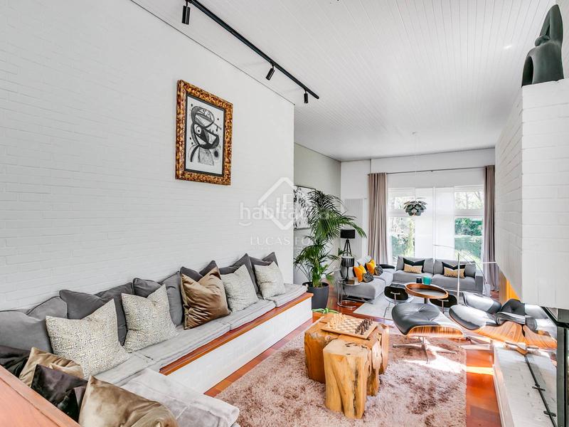 Foto 02a6b52b-7c7a-4029-8246-7d94de056436. Chalet villa independiente en excelentes condiciones en venta , madrid en Santo Domingo