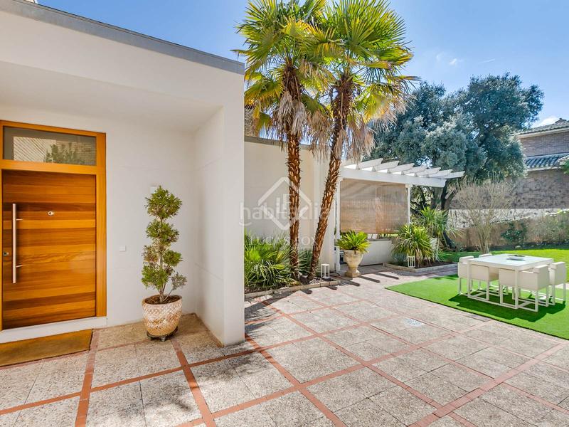 Foto 5d093c5d-cdad-4c0f-99f9-ba50805479bd. Chalet villa independiente en excelentes condiciones en venta , madrid en Santo Domingo