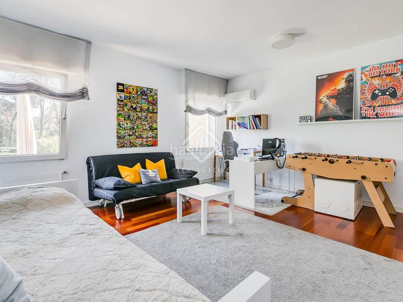 Foto c9070f54-c219-4b5f-b544-1fbc9ca33077. Chalet villa independiente en excelentes condiciones en venta , madrid en Santo Domingo