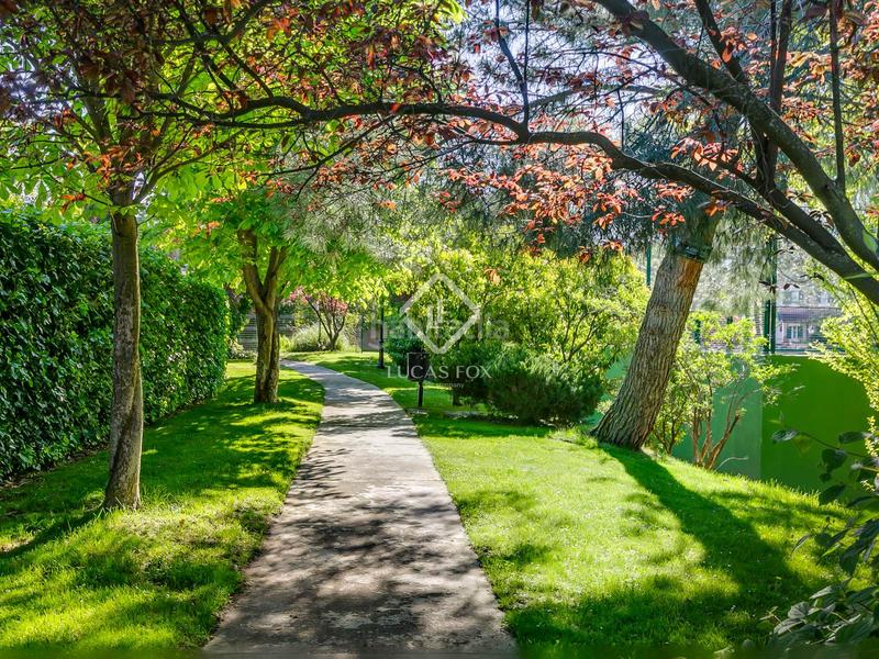 Foto 52faa515-e654-4e14-b321-5d95446a6763. Chalet con parcheggio piscina in Encinar de los Reyes La Moraleja