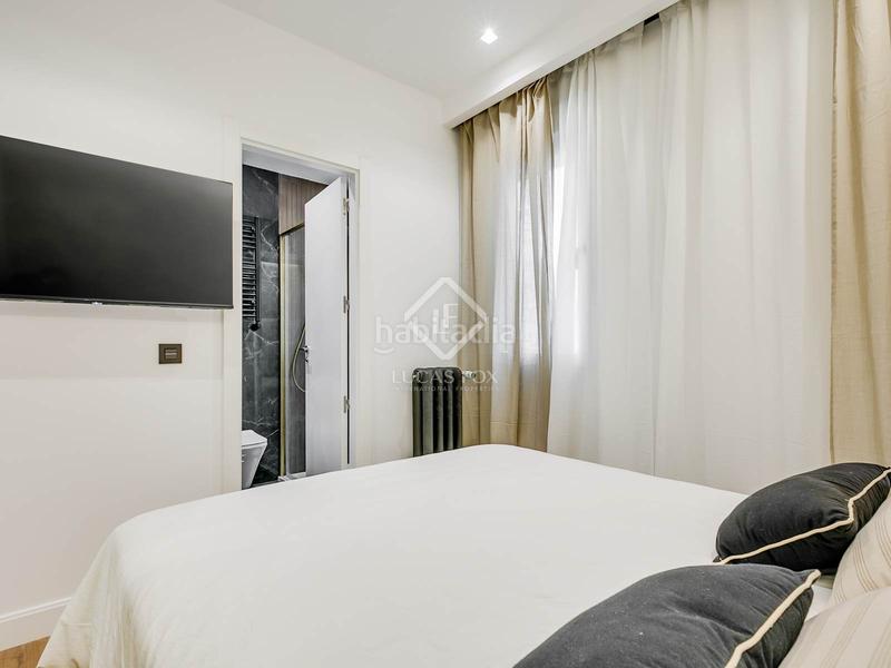 Foto 70eac11c-61d7-46ad-ab24-1c6ff791b0df. Piso  en excelentes condiciones de 2 dormitorios en venta en Recoletos, en Madrid