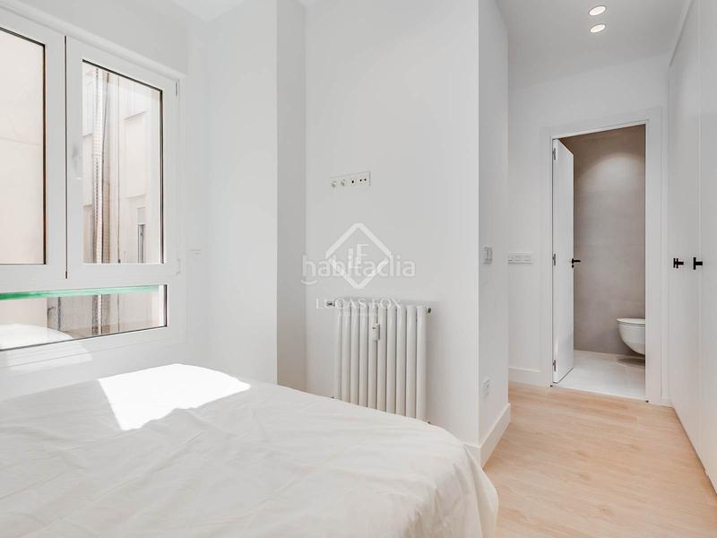 Foto 99b51084-44de-498e-a288-c2b4a8b4cee8. Piso  en excelentes condiciones de 2 dormitorios con 10m terraza en venta en Trafalgar en Madrid