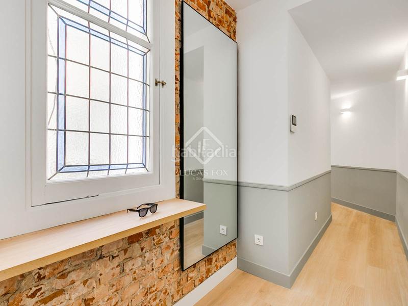 Foto c1df3510-a115-47cc-b063-10e2c54290f3. Piso  en excelentes condiciones de 2 dormitorios con 10m terraza en venta en Trafalgar en Madrid