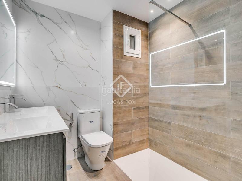 Foto 090555a3-c432-40a8-8968-1159056ffe77. Piso  reformado de 4 dormitorios en venta en pinar de chamartín en Madrid