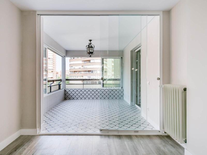 Foto bec62638-5b06-482c-b7a6-27745f7cf3cd. Piso  reformado de 4 dormitorios en venta en pinar de chamartín en Madrid