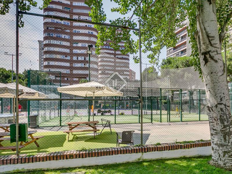 Foto ed3c71fc-6daa-404f-9459-7ba341d9c9ca. Piso  reformado de 4 dormitorios en venta en pinar de chamartín en Madrid