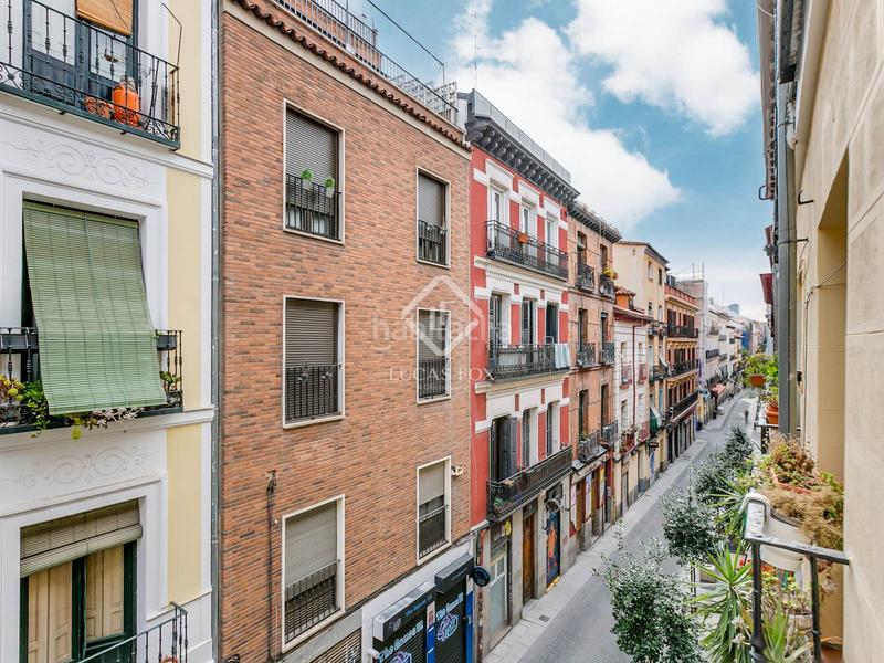 Foto 207babcc-9676-4902-8e1a-144018d242be. Piso  de 2 dormitorios en venta en malasaña, en Madrid