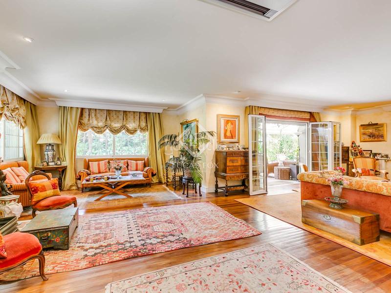 Foto 31d0f898-24e3-42b3-aa2a-cc225c4f4bc0. Xalet amb calefacció piscina a urbanización La Moraleja La Moraleja