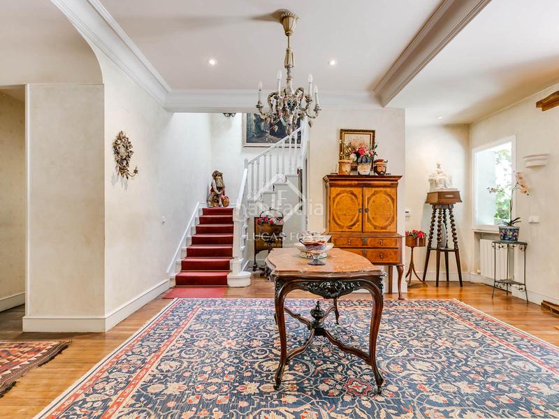 Foto d78b9f0d-f4ae-4e7d-94be-6144ec349b27. Xalet amb calefacció piscina a urbanización La Moraleja La Moraleja