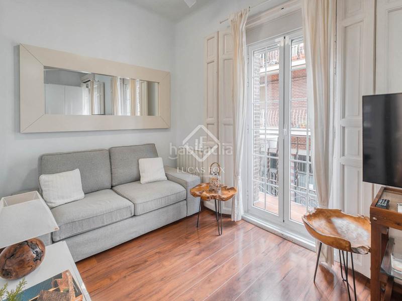 Foto 63612fb9-f95b-44bf-af7d-f0e116d680d3. Pis a Guindalera Madrid