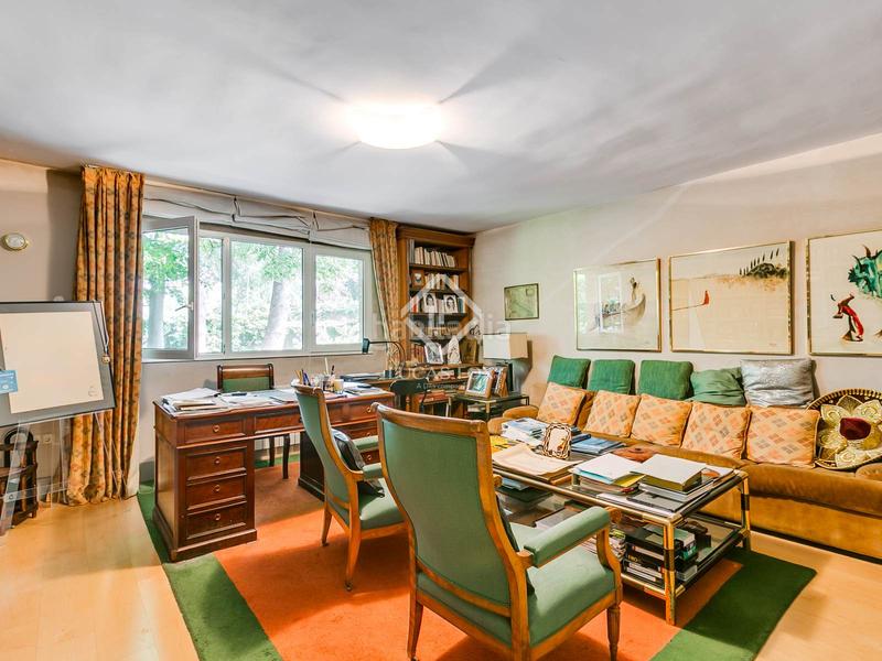 Foto 00a95ff6-020d-4715-9b86-ba7e519b1df4. Xalet amb calefacció piscina a urbanización La Moraleja La Moraleja