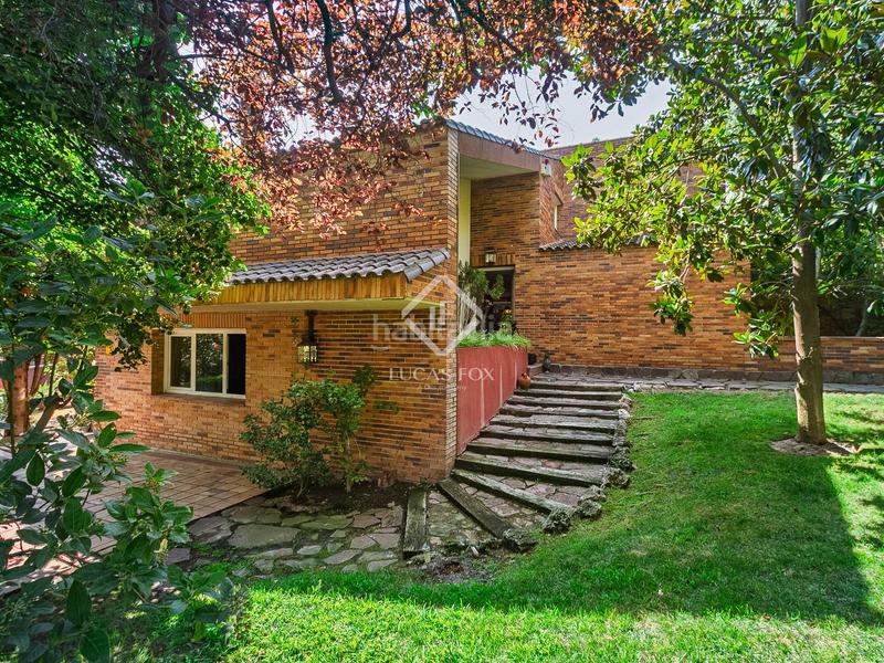 Foto 13c8713d-8249-479c-8a27-43031001167d. Xalet amb calefacció piscina a urbanización La Moraleja La Moraleja