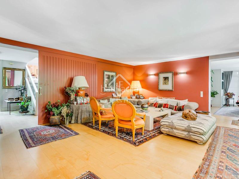 Foto 51ab45be-b5dc-458f-aa77-c7ce5a61d4ac. Xalet amb calefacció piscina a urbanización La Moraleja La Moraleja