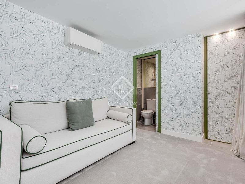 Foto 7222b64f-6bdb-4043-880d-e91e09c7dbde. Àtic amb aparcament a Cortes-Huertas Madrid