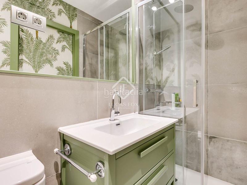 Foto a269063b-22a7-406d-9609-22e3cc21f173. Àtic amb aparcament a Cortes-Huertas Madrid