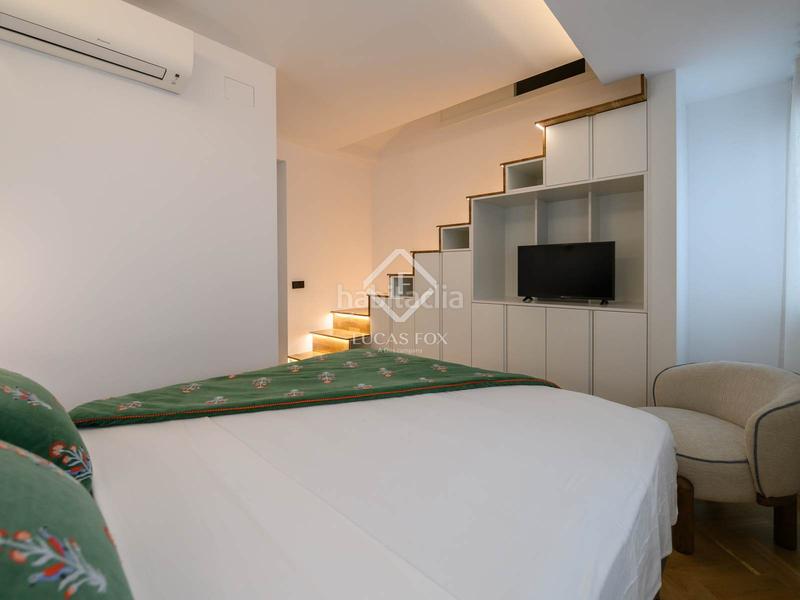 Foto 4c62dc77-a7c5-4b09-a217-9aa7e1bf35b2. Piso  recién reformado de 2 dormitorios con aparcamiento para residentes opcional en venta en Trafalgar, en Madrid