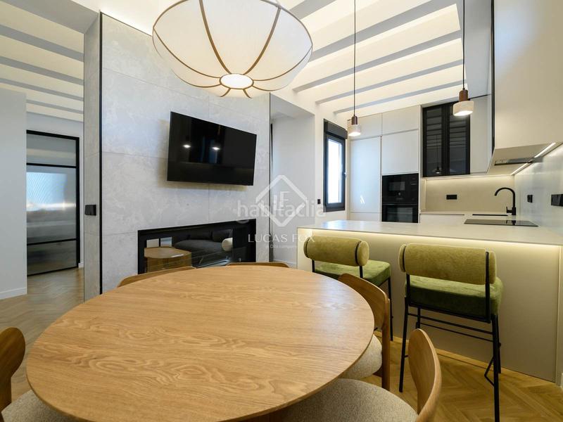 Foto a23d91a1-ceca-4806-b1d3-ad991ab64caa. Piso  recién reformado de 2 dormitorios con aparcamiento para residentes opcional en venta en Trafalgar, en Madrid