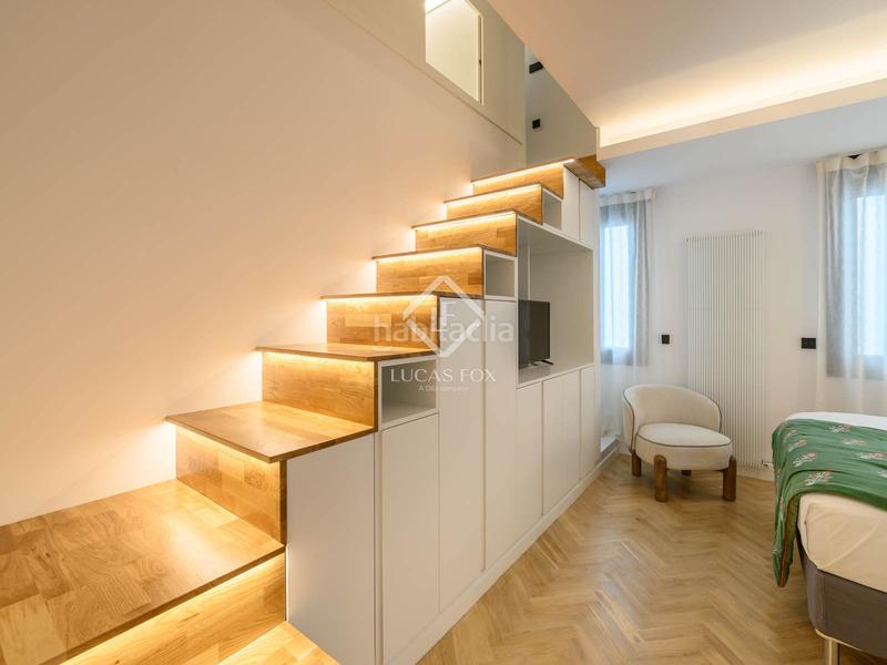 Foto a49487d9-338d-449a-966d-c67cd2777a6a. Piso  recién reformado de 2 dormitorios con aparcamiento para residentes opcional en venta en Trafalgar, en Madrid