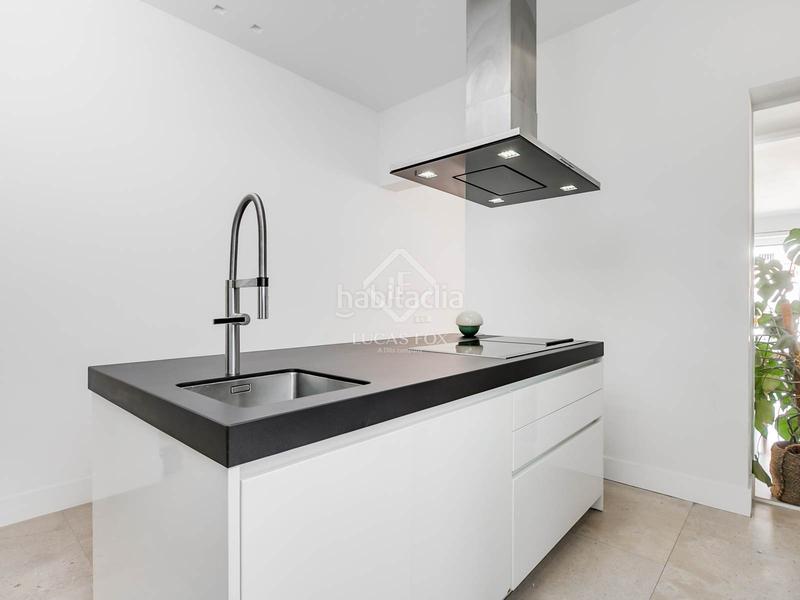 Foto 48970ef1-5239-44b2-87bc-0e624fb83b53. Piso fantástico piso de 2 dormitorios con una excelente reforma integral en venta en justicia, en Madrid