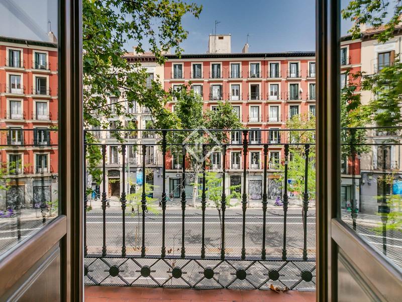 Foto 52a17f4e-d337-4b17-9f84-b01a667056c2. Piso magnífico piso en venta en un edificio clásico rehabilitado en malasaña, en Madrid