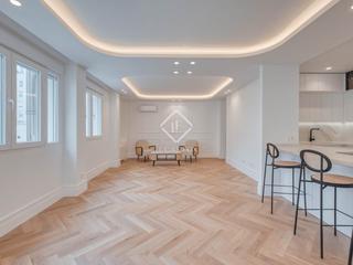 Appartement à Goya. Piso en excelentes condiciones de 3 dormitorios en venta en goya