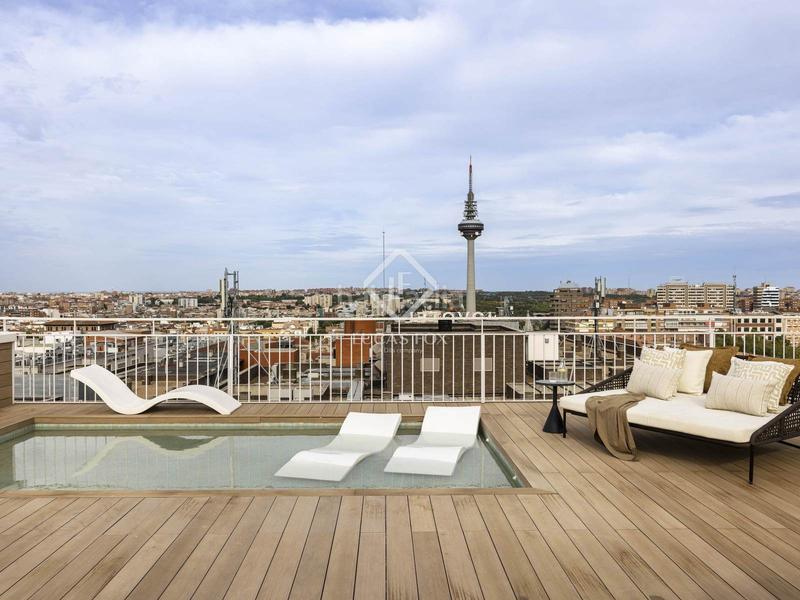 Foto 1c6cec9c-a92c-4002-8021-e12877baf742. Piso lujoso ático en venta con visitas a y con plaza de garaje en finca en el barrio de salamanca en Madrid