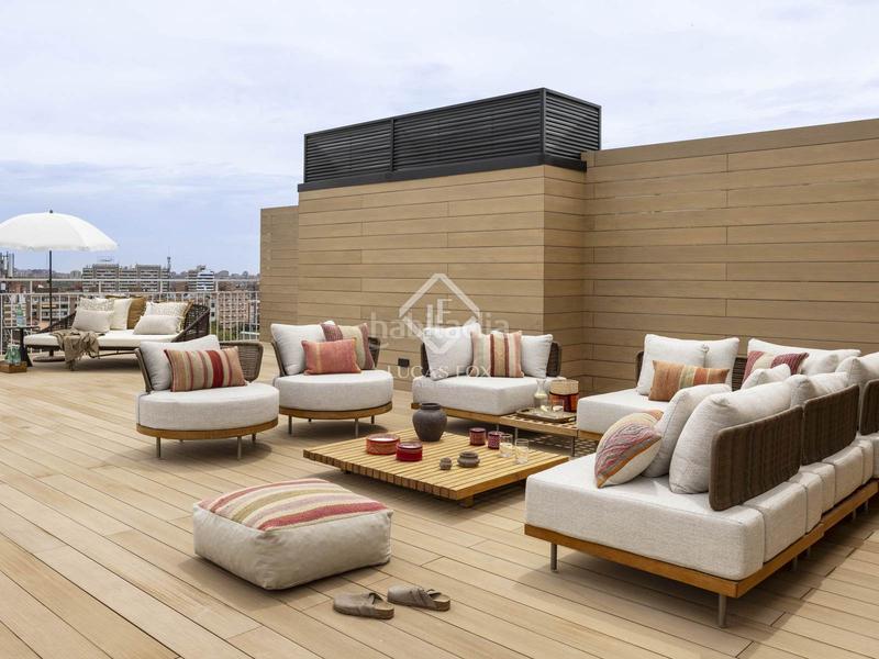 Foto 24c01489-f998-416c-b36d-6ee8d4e59dee. Piso lujoso ático en venta con visitas a y con plaza de garaje en finca en el barrio de salamanca en Madrid