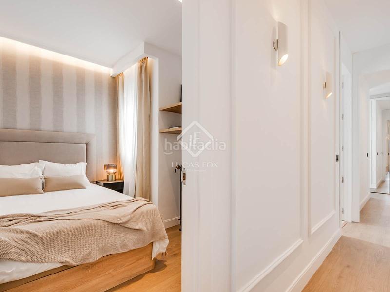 Foto 37cd215a-b1c3-40d0-b505-0df360cbfdb9. Piso  en excelentes condiciones de 2 dormitorios con terraza de 18 m en venta en Recoletos, en Madrid