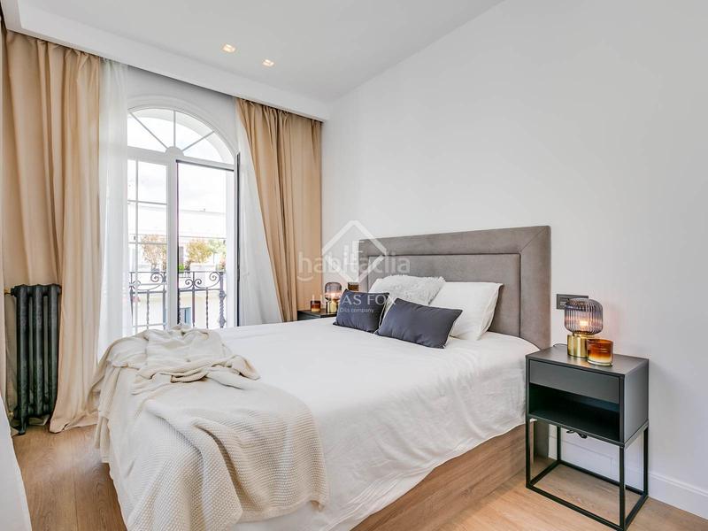 Foto ddd557b7-1a5d-4edb-8027-4db40947edc8. Piso  en excelentes condiciones de 2 dormitorios con terraza de 18 m en venta en Recoletos, en Madrid