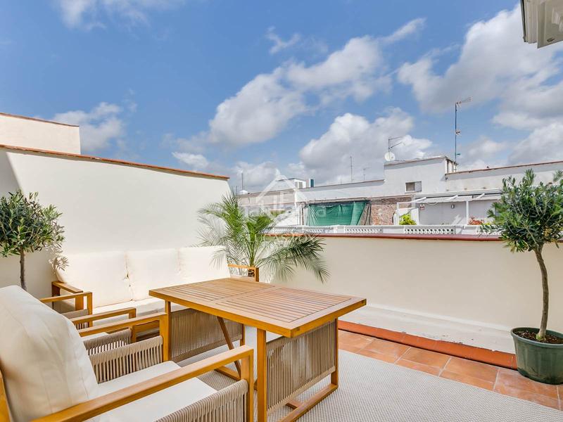 Foto e29c8508-18c6-4fcf-b1c0-aba415da0d3e. Piso  en excelentes condiciones de 2 dormitorios con terraza de 18 m en venta en Recoletos, en Madrid