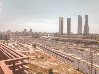 Piso en Castilla. Exclusivo ático dúplex de 3 dormitorios con vistas incomparables