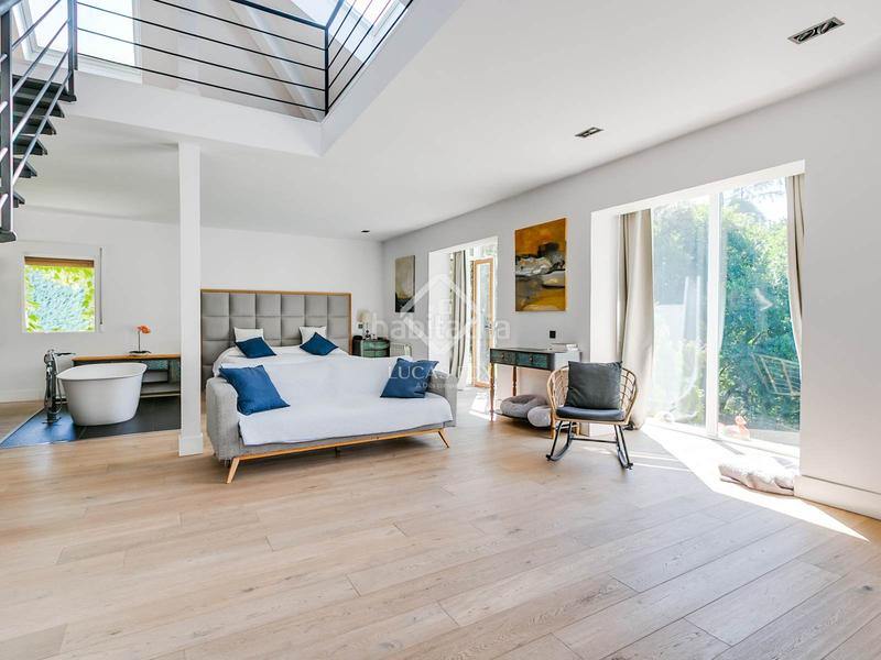 Foto 72d57acd-246d-4c13-98cf-c4de14e95f20. Xalet amb calefacció piscina a urbanización La Moraleja La Moraleja