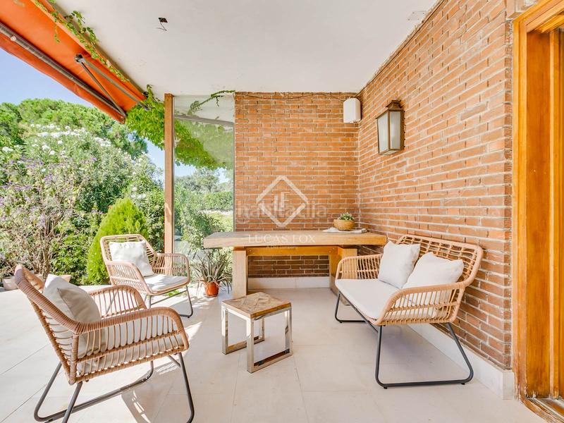 Foto 78856bcc-2ec4-421c-9a28-070b38cb132d. Xalet amb calefacció piscina a urbanización La Moraleja La Moraleja