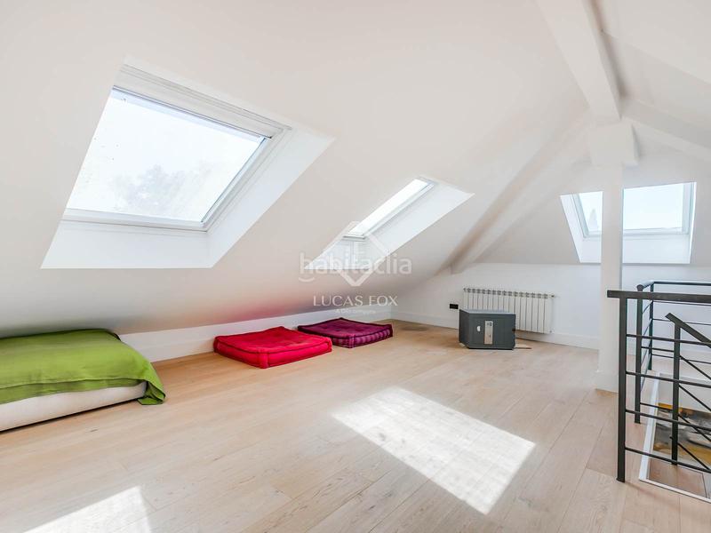 Foto a9707e71-bdf6-4ce0-b5af-9c3b9d81eb11. Xalet amb calefacció piscina a urbanización La Moraleja La Moraleja