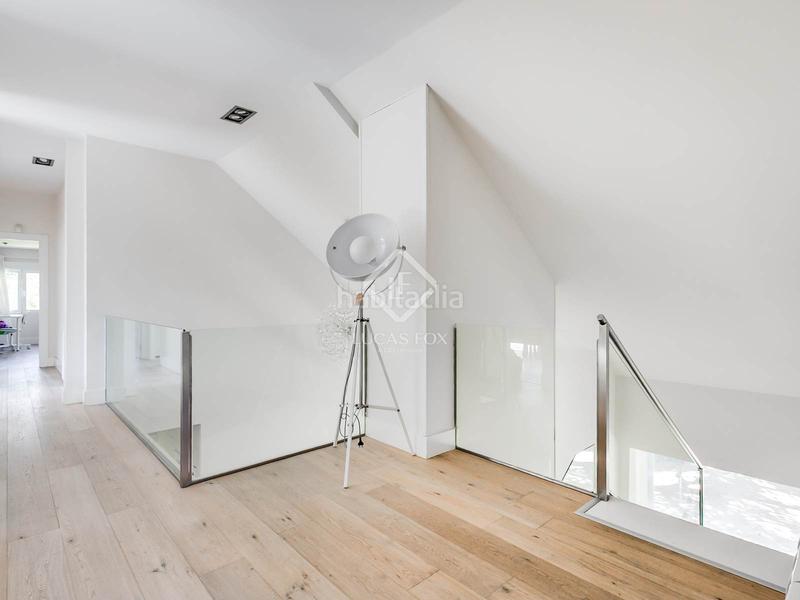 Foto ddc36108-4b53-4400-96a2-a0cc76264480. Xalet amb calefacció piscina a urbanización La Moraleja La Moraleja