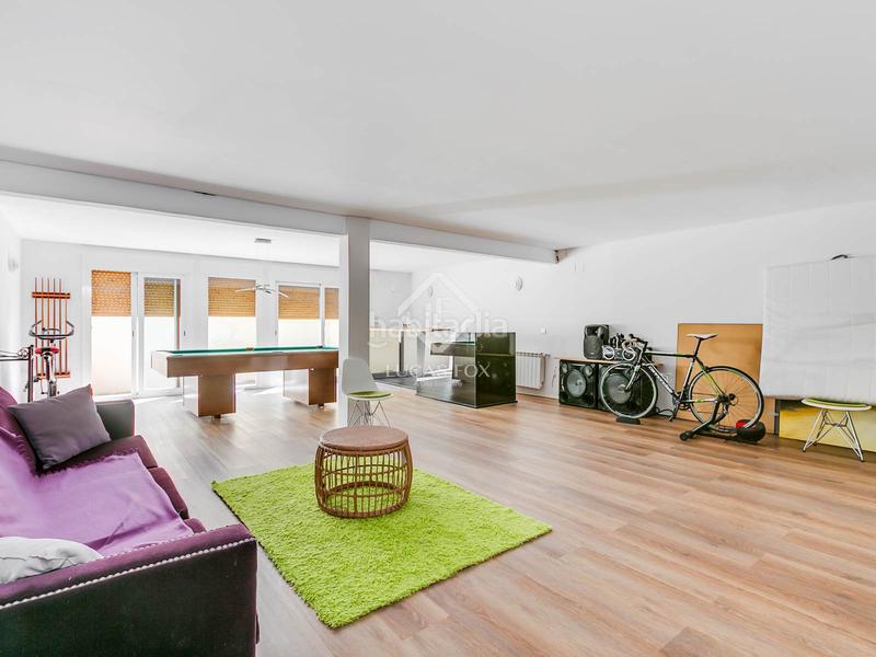 Foto f21cfe5f-53eb-4b2a-832e-9c230a7deb96. Xalet amb calefacció piscina a urbanización La Moraleja La Moraleja