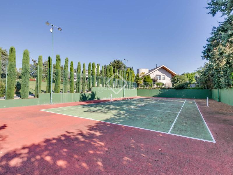 Foto 75024af3-65a3-4fd8-a5a4-21533367c31f. Chalet mit heizung pool in Santo Domingo