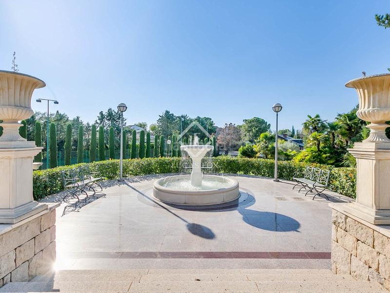 Foto b4981bfa-4d0a-432e-a196-0a5d134698d7. Chalet mit heizung pool in Santo Domingo