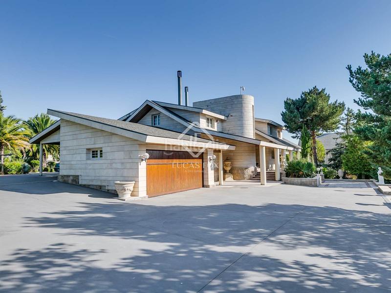 Foto eace8c9f-fd99-412c-ad62-74ce8e601abe. Chalet mit heizung pool in Santo Domingo