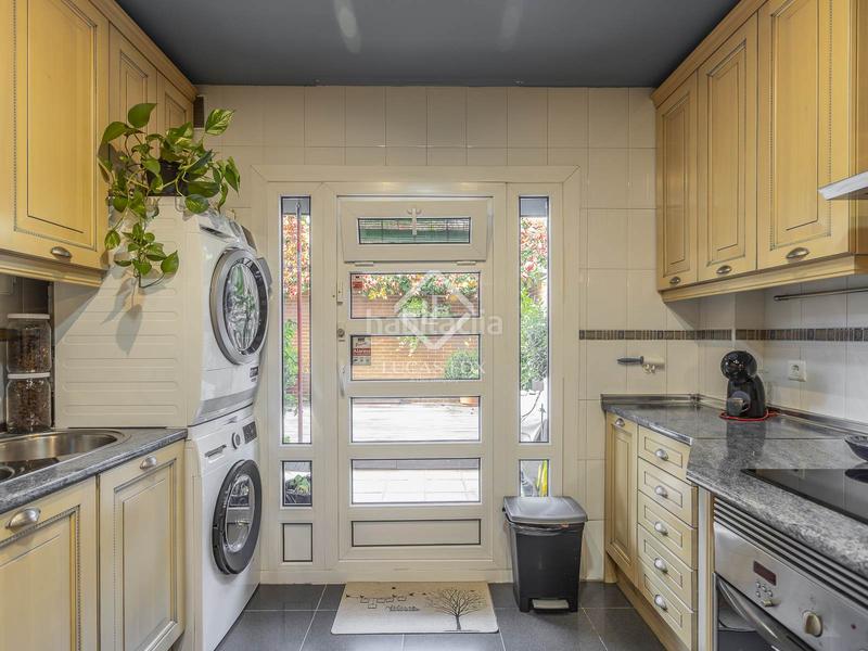 Foto 1b62824e-dad1-4a01-bdbc-35f72fee0041. Chalet con riscaldamento parcheggio piscina in Palomas Madrid