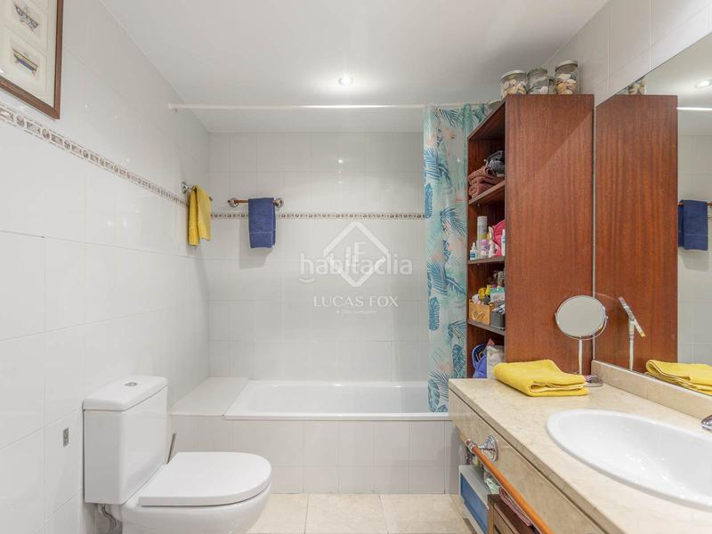 Foto 277c7c68-59dc-49ae-8709-645c738fc44a. Chalet con riscaldamento parcheggio piscina in Palomas Madrid