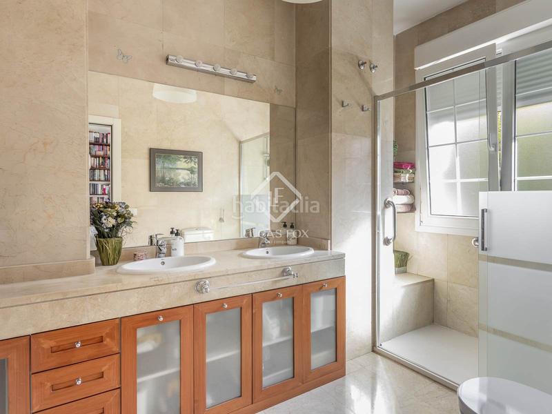 Foto 652488f2-117f-4120-aa3b-7108e9ab69d2. Chalet con riscaldamento parcheggio piscina in Palomas Madrid