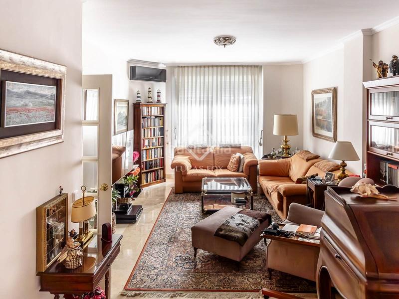 Foto 8bd88195-d745-4dad-b9b5-66dc40001e77. Chalet con riscaldamento parcheggio piscina in Palomas Madrid