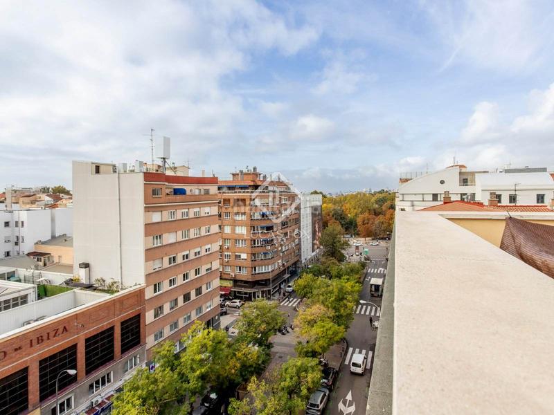 Foto 69f472e8-3cc8-4ec5-9265-cfaca3b29c83. Alquiler piso ático con vistas al retiro de 1 dormitorio en alquiler en retiro, en Madrid