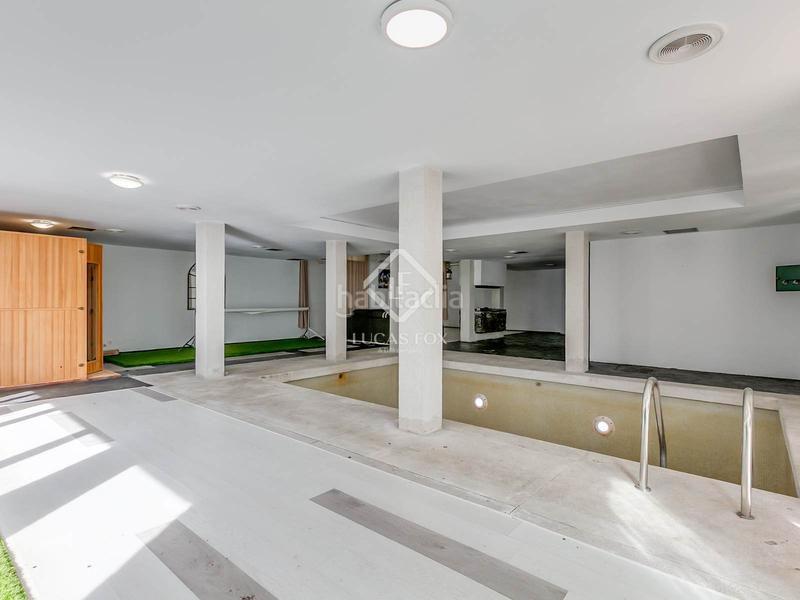 Foto 0fba9700-ac78-4758-a821-94dea247317b. Xalet amb piscina a urbanización La Moraleja La Moraleja