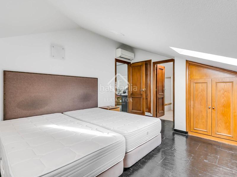 Foto 1f95d862-df48-4820-b4ae-c257d92615c2. Xalet amb piscina a urbanización La Moraleja La Moraleja