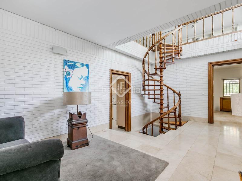 Foto 3e6bc05e-6a2e-49d8-b75c-b50354fc749f. Xalet amb piscina a urbanización La Moraleja La Moraleja